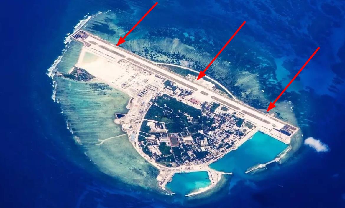 刘华清：64岁踮起脚看别人航母，让人心酸，晚年