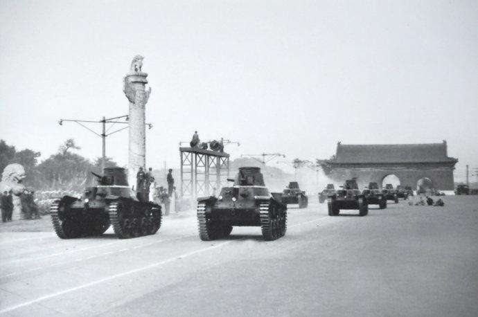 历届国庆阅兵都出现了哪些坦克？微缩版中国坦