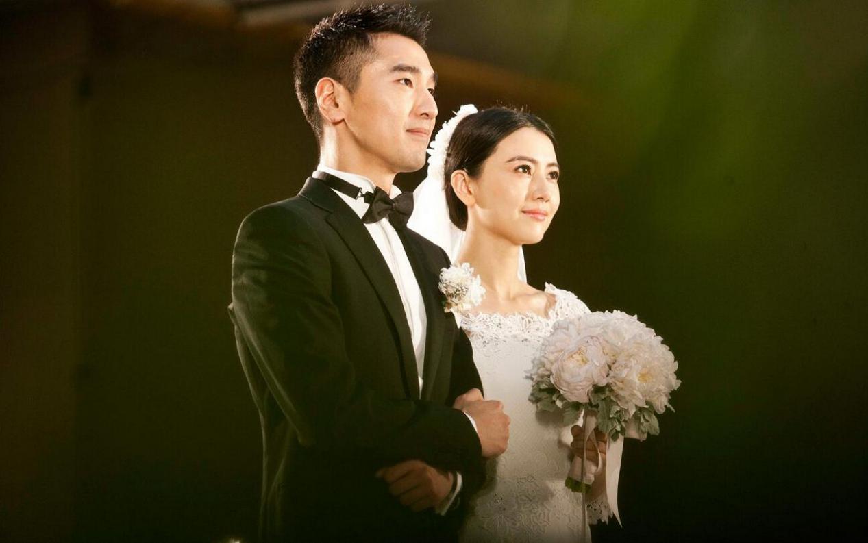 结婚前的高圆圆大胆追爱，感情生活过于丰富，