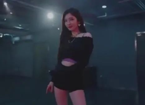 生日|江疏影生日跳7rings 这福利果然是宠粉到位简直是又A又魅