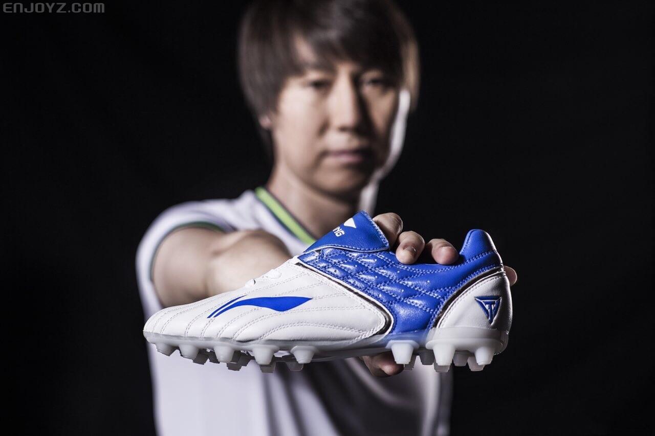 Heat up search: The autograph that resemble battle makes an appointment with Li Ning! The country is sufficient advocate handsome Li Tie, 