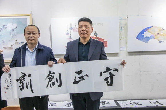 ＂红飞翠舞＂余善红中国画作品展隆重开幕