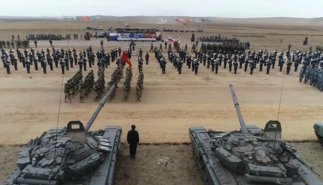 ����Ͷ����װ���ӣ���20�ٴ���һ�Σ���Ͷ�߼���Ϊ����˹�ų���