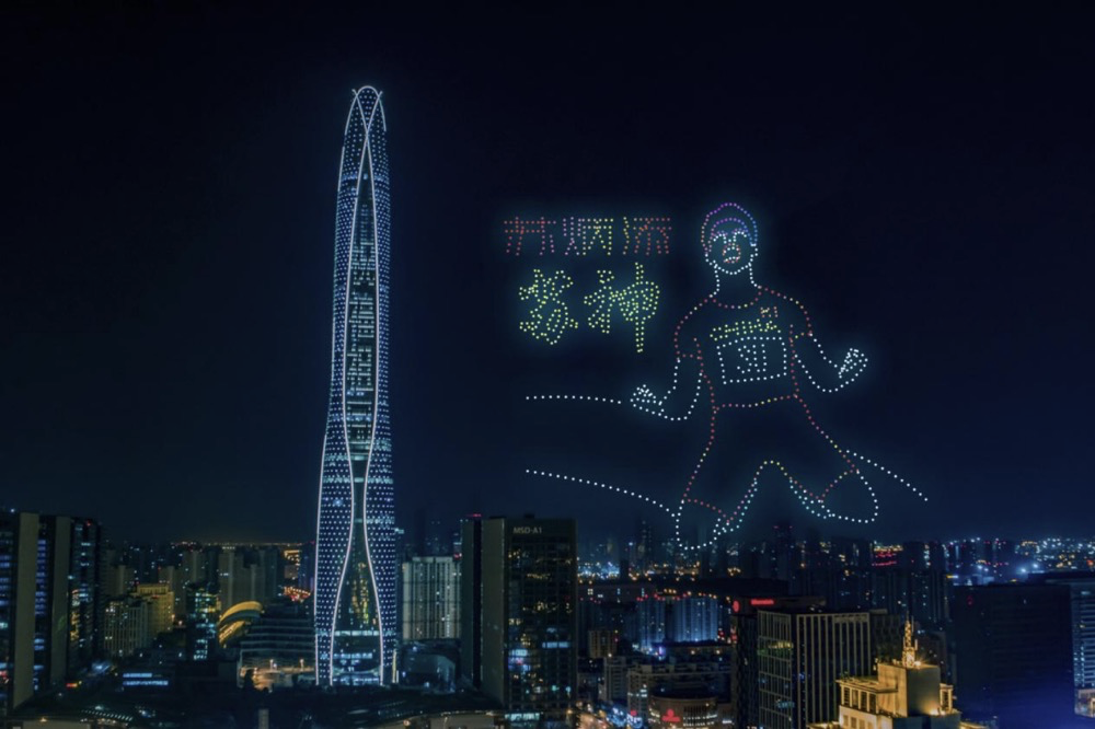 5億元市場(chǎng)營(yíng)收，1次演出花數(shù)千萬(wàn)，無(wú)人機(jī)表演是個(gè)好生意嗎？