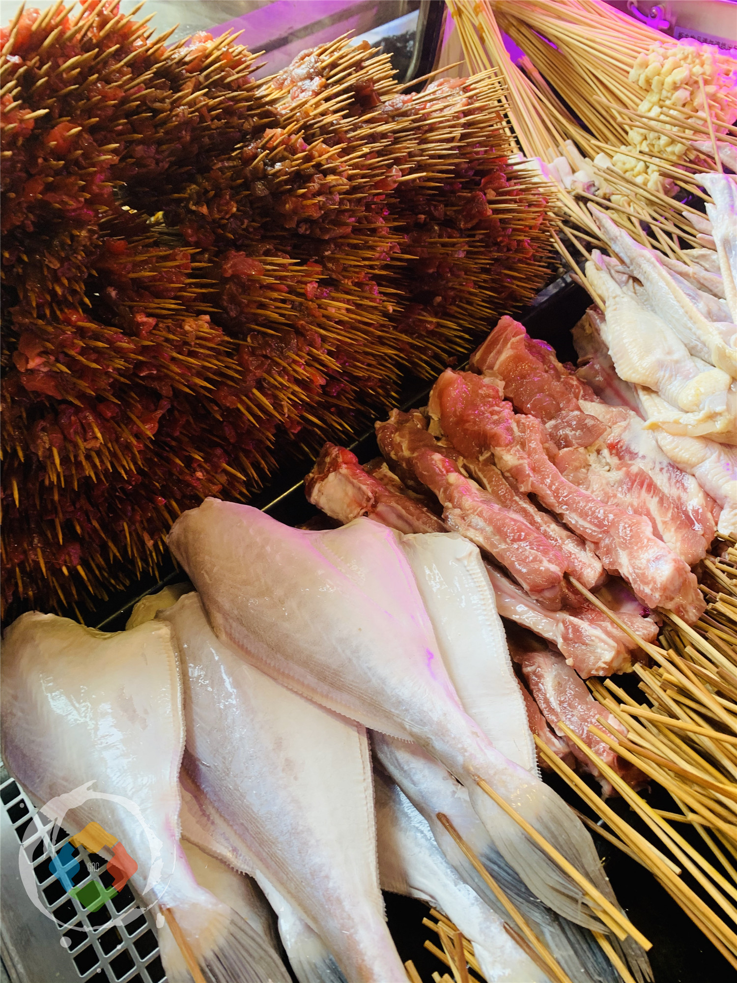 重庆独一无二的烧烤，一条耗儿鱼35元，让北方人吃了还想吃