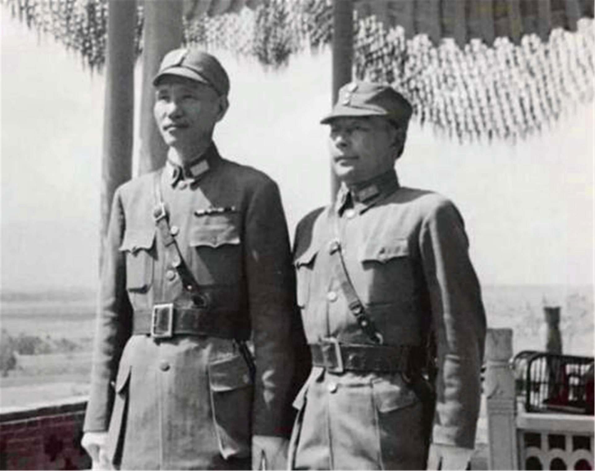 父亲去部队找儿子：让你们军长出来见我！军长