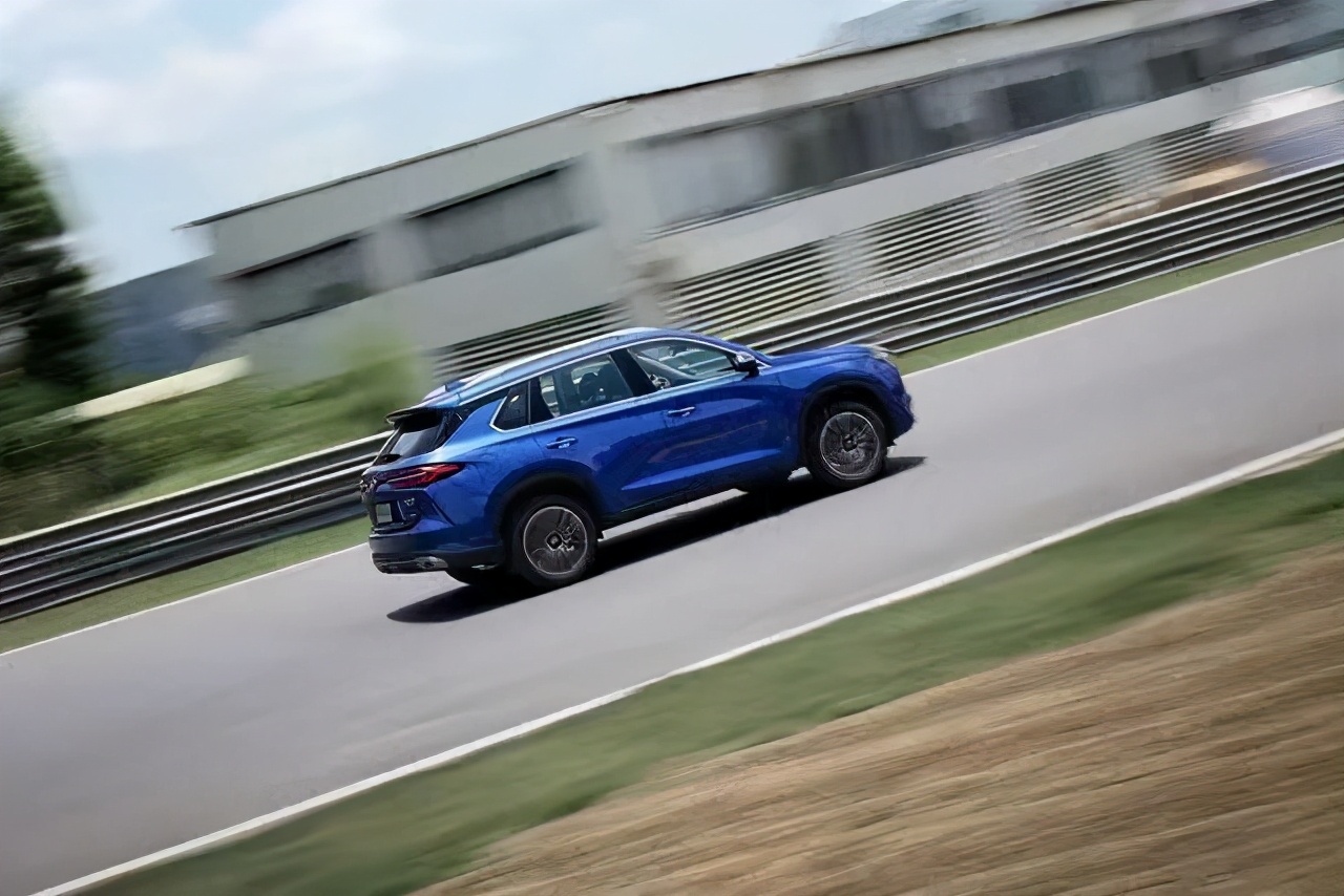百公里加速7.5秒！傳祺GS4 PLUS不愧是超強動控SUV