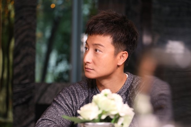 王子邓丽欣官宣分手，3年异地姐弟恋未成正果，同时发文祝福彼此