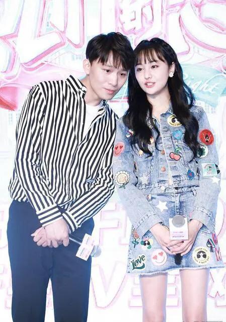 郑爽张恒打过离婚官司争夺抚养权这瓜太沉背不动了