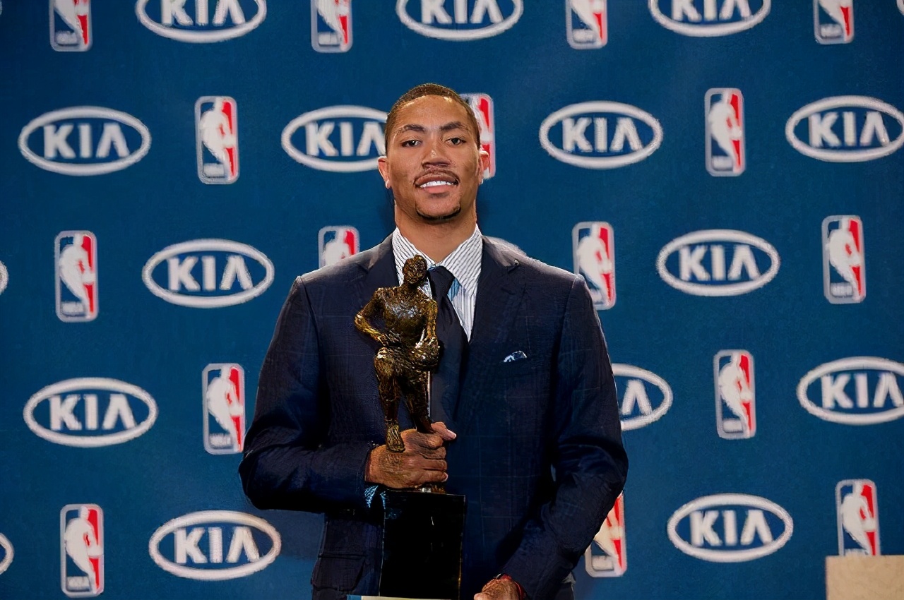 NBA现役7位常规赛MVP，谁的数据在季后赛下跌得最厉害？