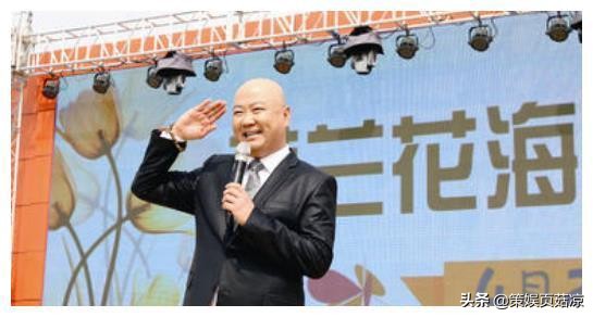 曾上过18次春晚，失言却被要求赔款1亿，53岁郭冬临现靠走穴为生