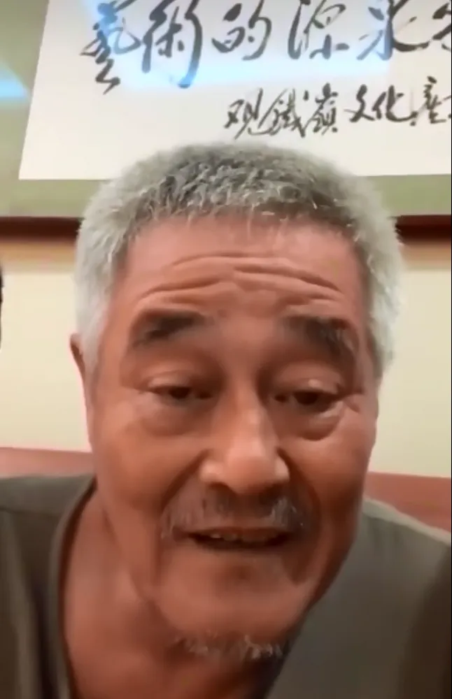 成龙老了，周润发老了，赵本山老了，唯有他6