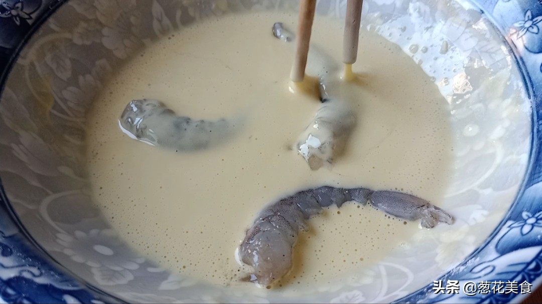 軟炸蝦仁好吃調糊是基礎，記住這幾個關鍵點，一次做一斤都不夠吃