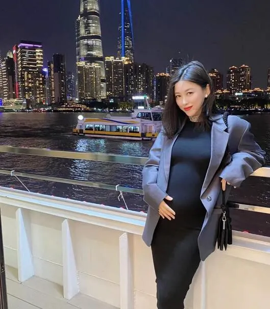 Zhu Zhu eats crabs and broad beans during pregnancy to cause