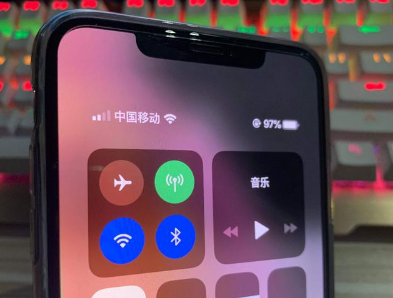 手机“飞行模式”看似鸡肋，这3种用法你可知道