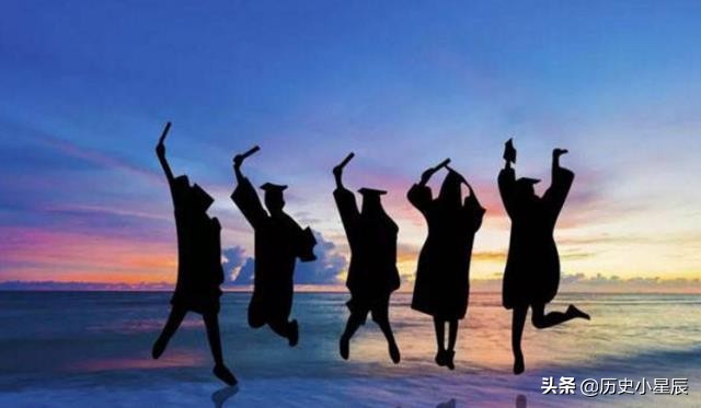 中国唯一“手写”通知书的大学，由书法大师亲