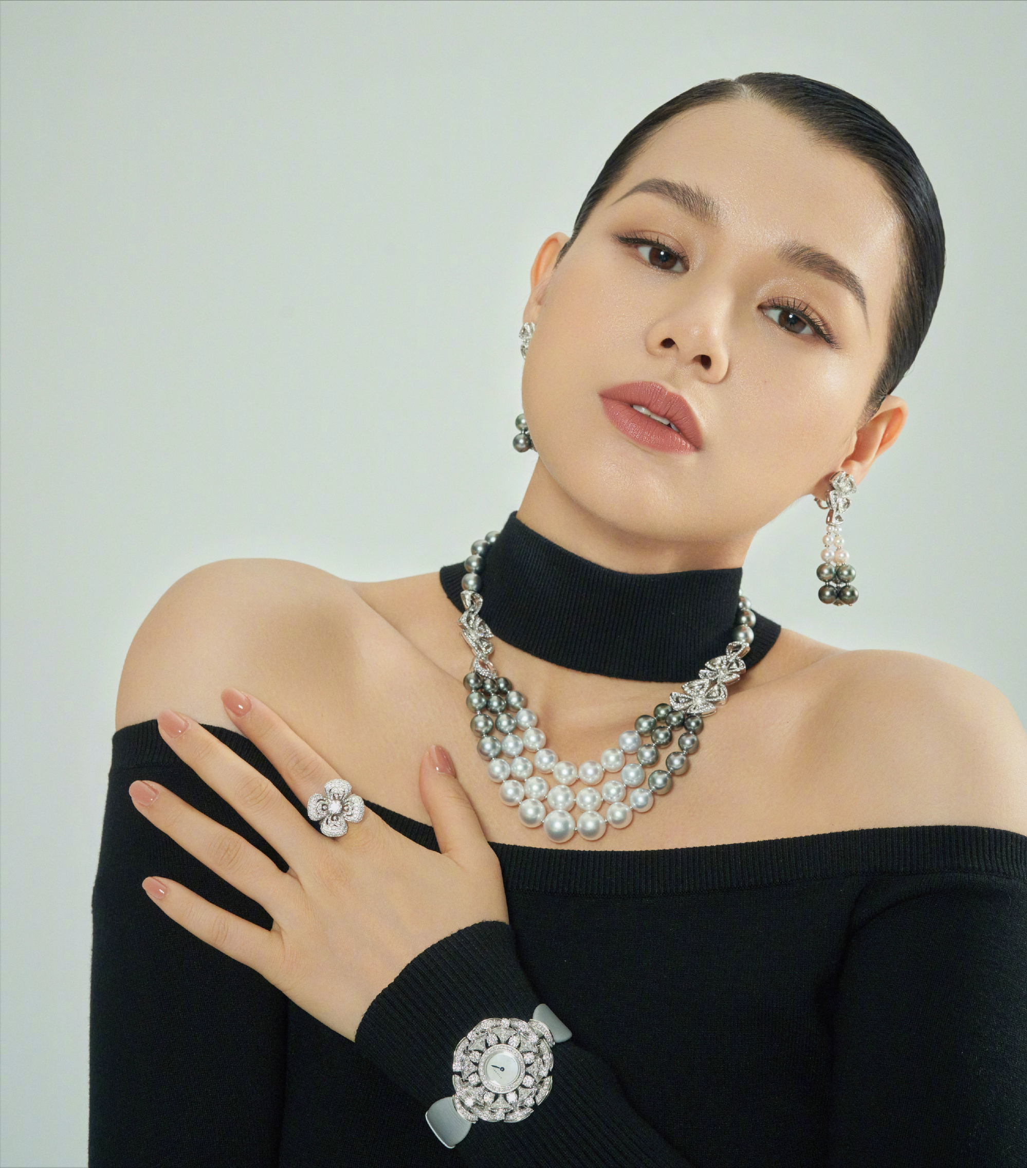 胡杏兒老公被罵“軟飯王”，老婆在內(nèi)地辛苦拍戲，他天天帶孩子玩
