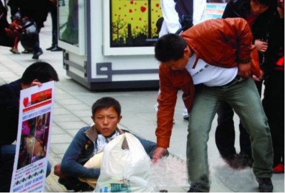 汶川地震中，那个捐款185元的残疾小乞丐龚忠诚，如今怎么样了？
