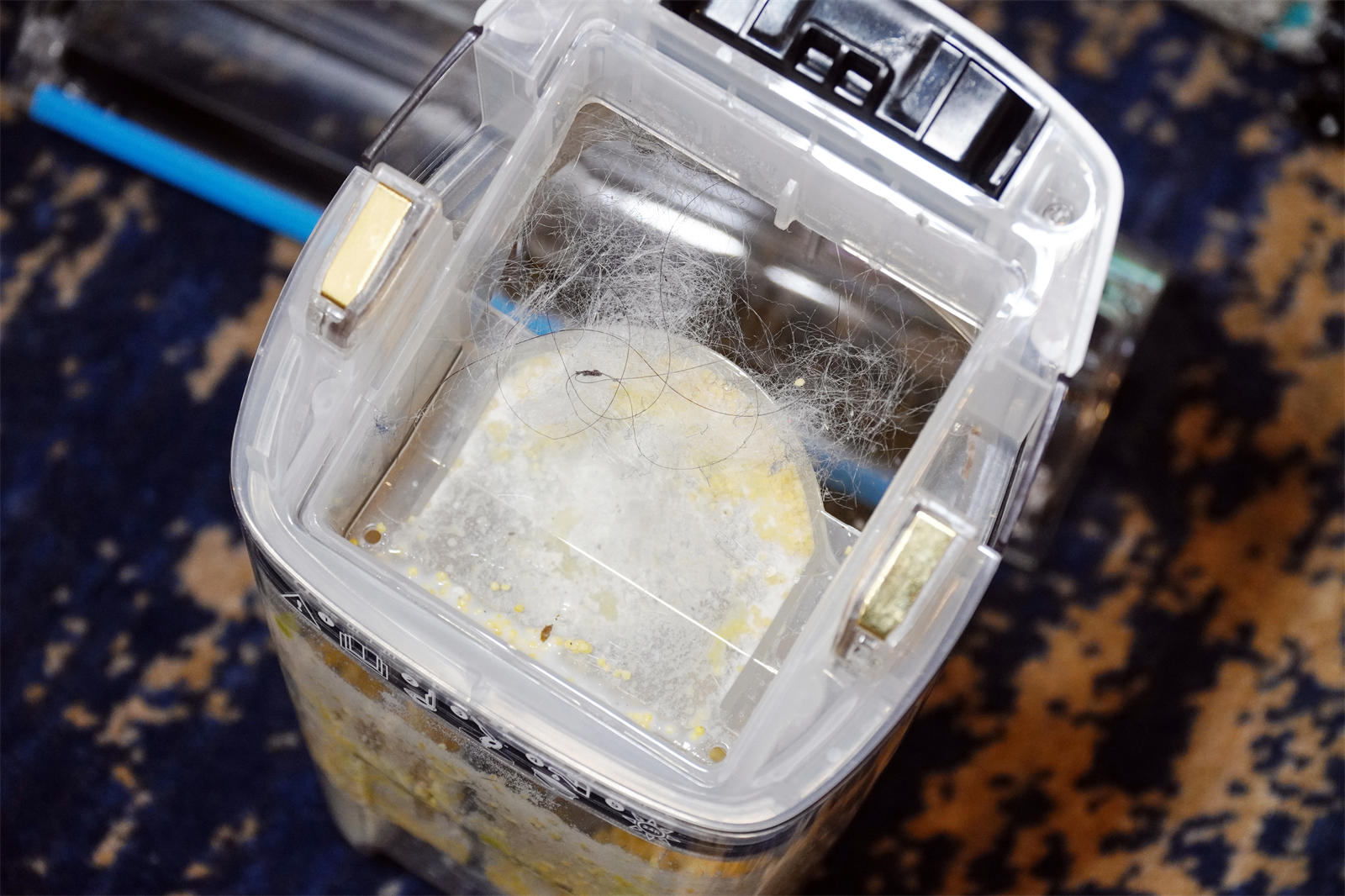 2021年家庭清洁工具如何选择？必胜洗地机开箱评测