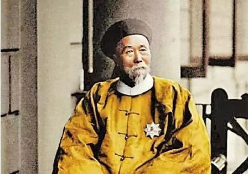 李鸿章初到美国，第一次看到高楼大厦，直言：大清造不出这样房子