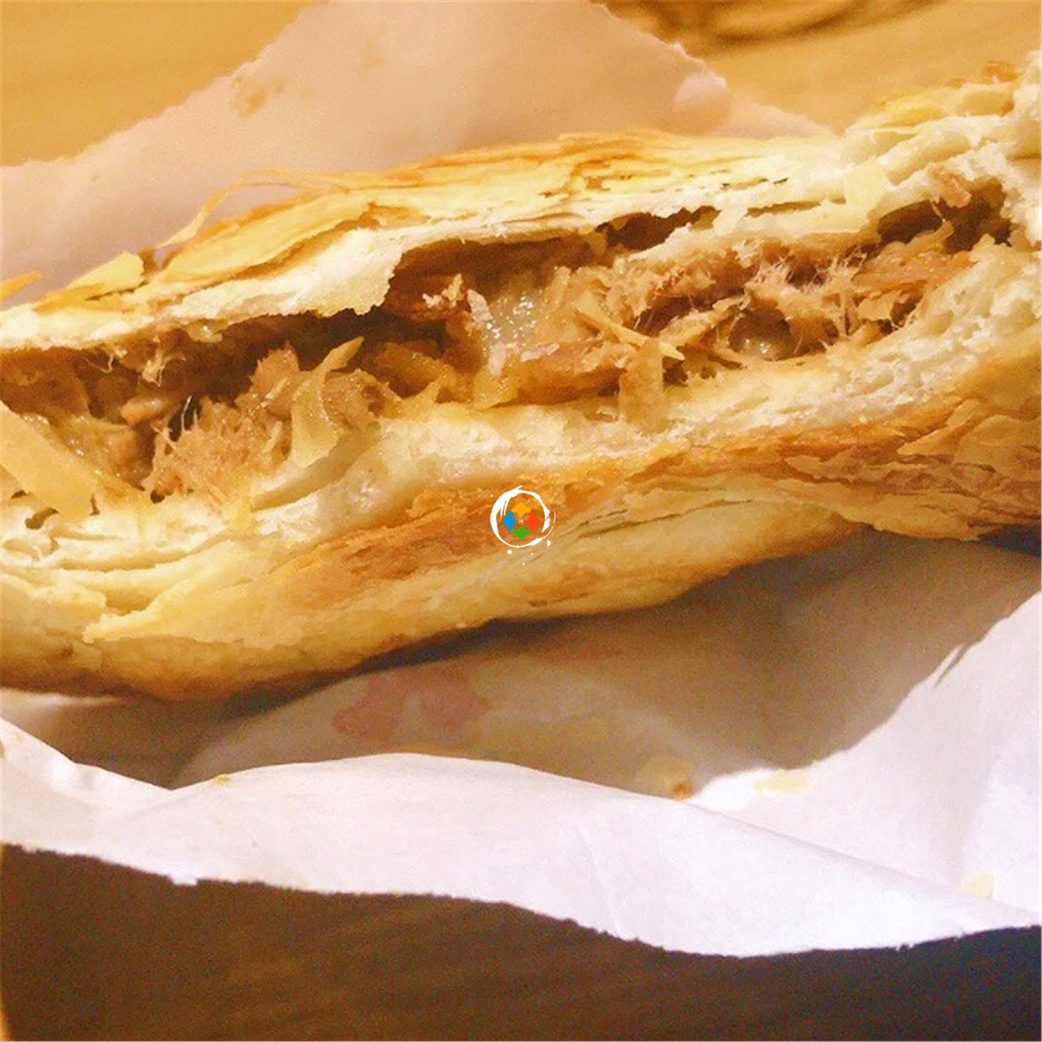 重庆哪里有正宗陕西风味？特色油泼臊子面，就着大蒜吃才够味