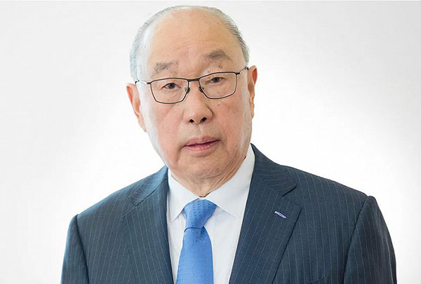 罢黜长子，万隆宣布再任职五年，双汇这场大战将如何收尾