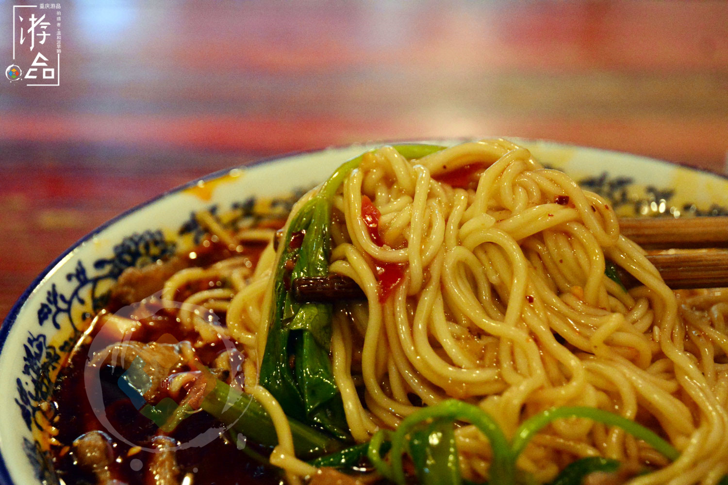 重庆杨家坪排名第三，店名风雅的春风一面，特色却是泡椒猪肝