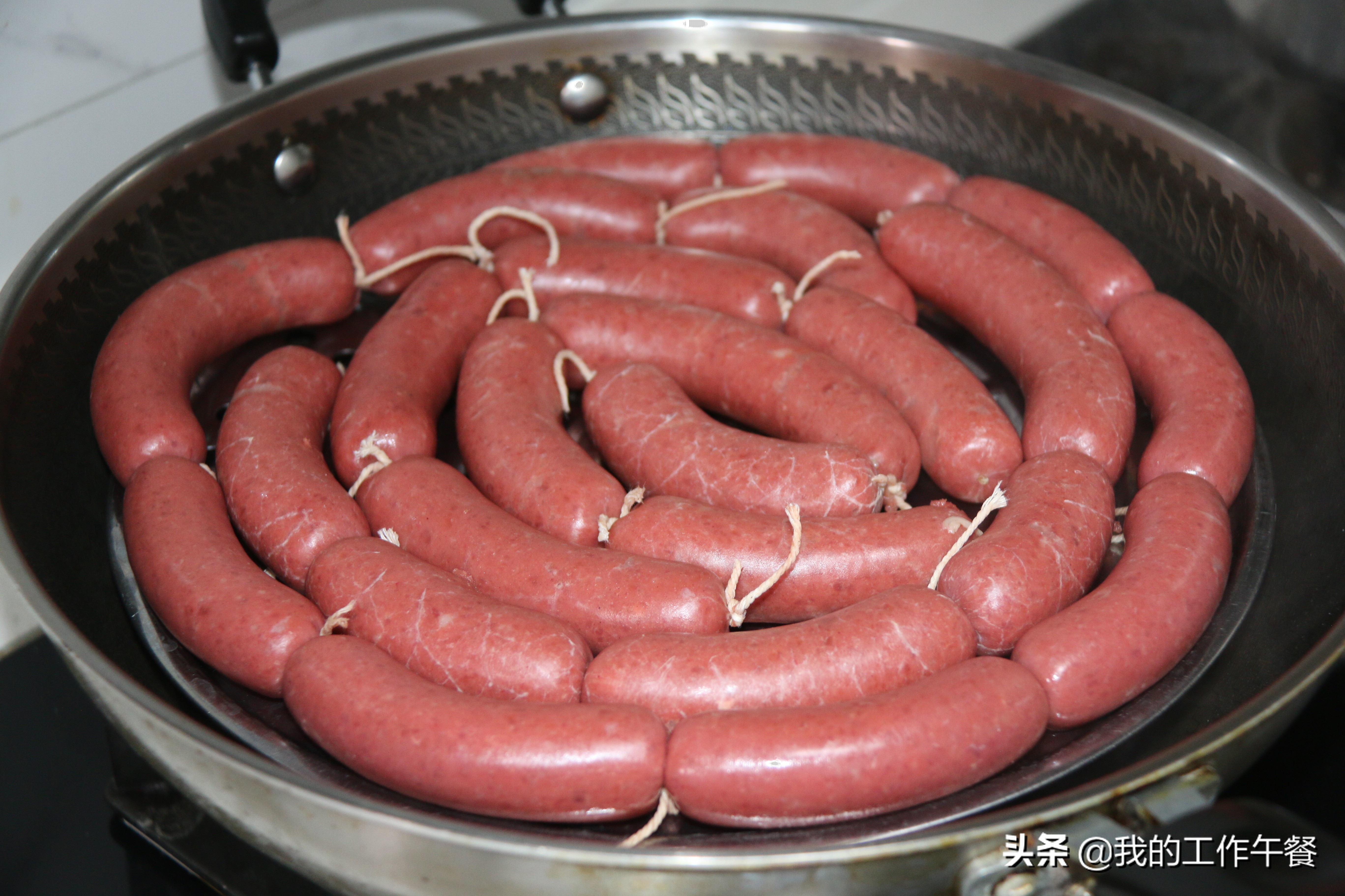 孩子大愛的脆皮腸，方法簡單易學，皮脆Q彈，比臘肉臘腸香