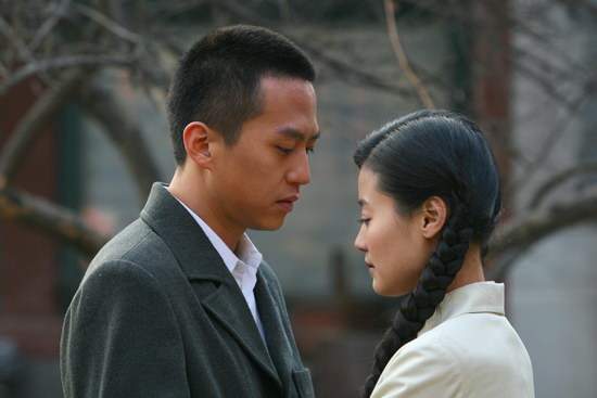 永远放不下的仇？冯小刚邓超14年再无合作，看他俩11年恩怨情仇