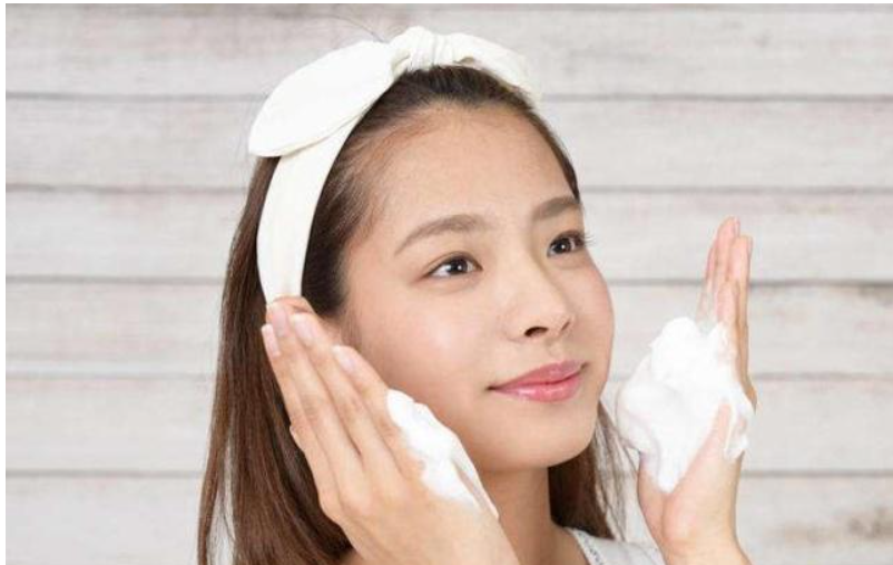基础护肤三大原则：合理清洁+适度保湿+严格防晒，你做对了吗？