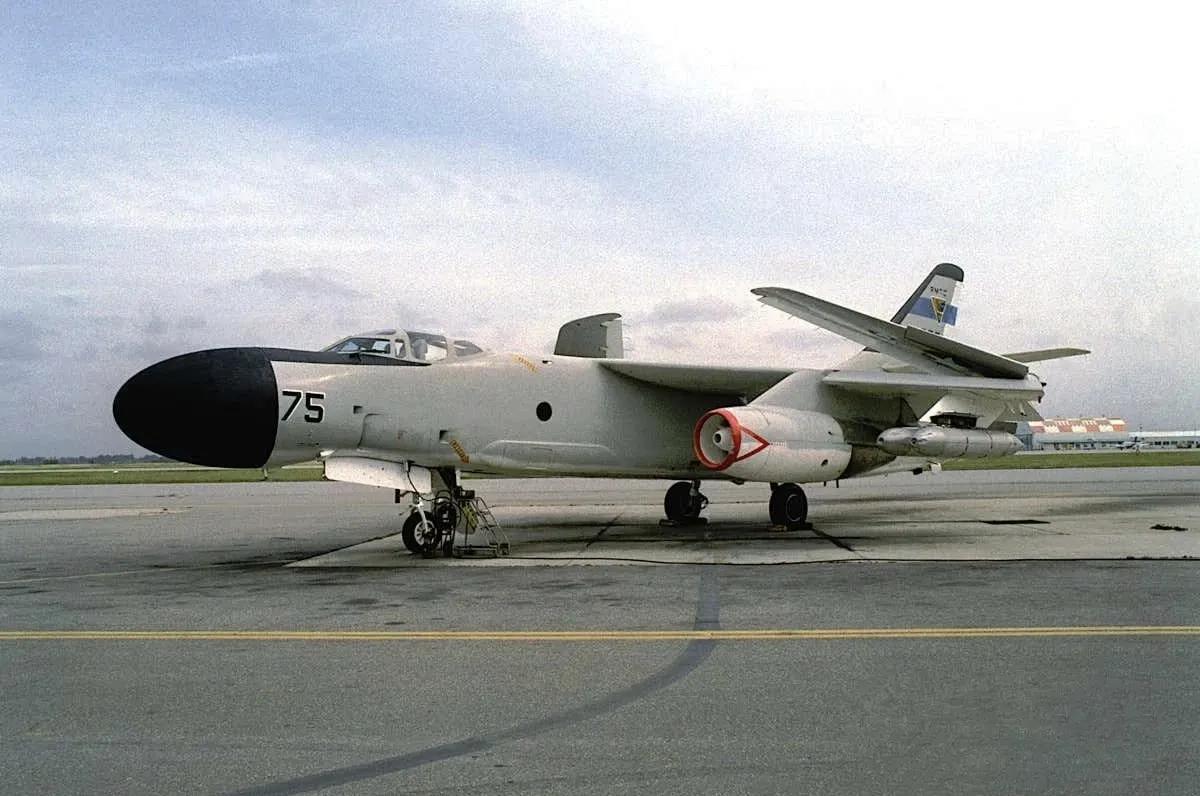 Overview of the development of US military infrared pods - iNEWS