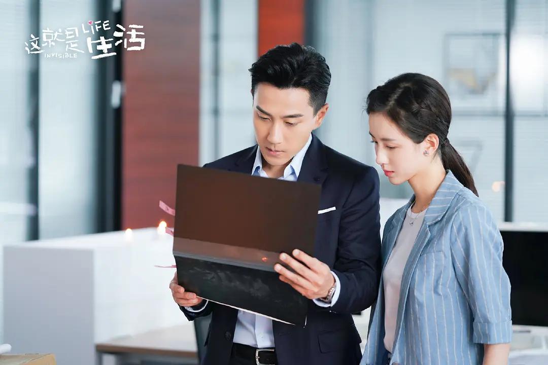 40+男星搭档年轻女星演戏：李晨勉强能看，陆毅