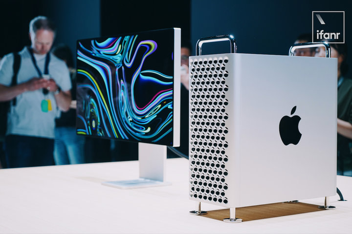 现场体验 Mac Pro 之后，我终于明白为什么上面都是洞