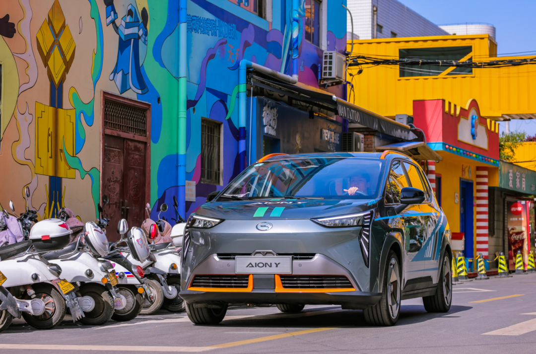 安全+智能+大空间，这台10万出头的电动车城市代步完美