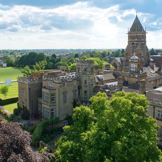 ​Rugby School | 全球领先的教育家