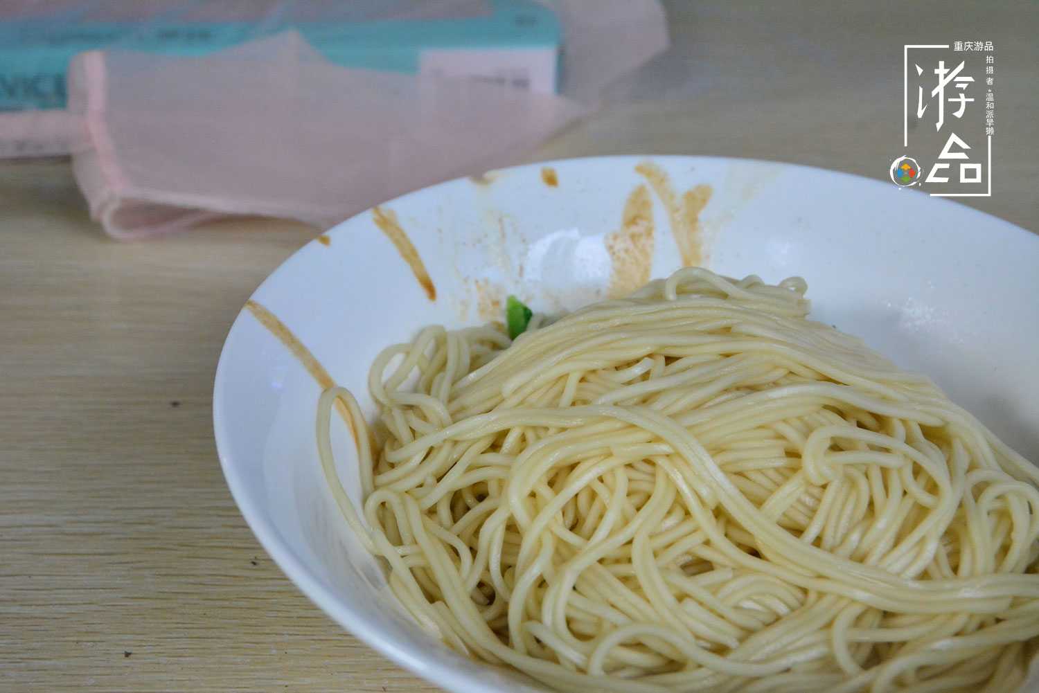 重庆最具争议小面：123台灯与他的堡坎面，偏见是成名的代价？