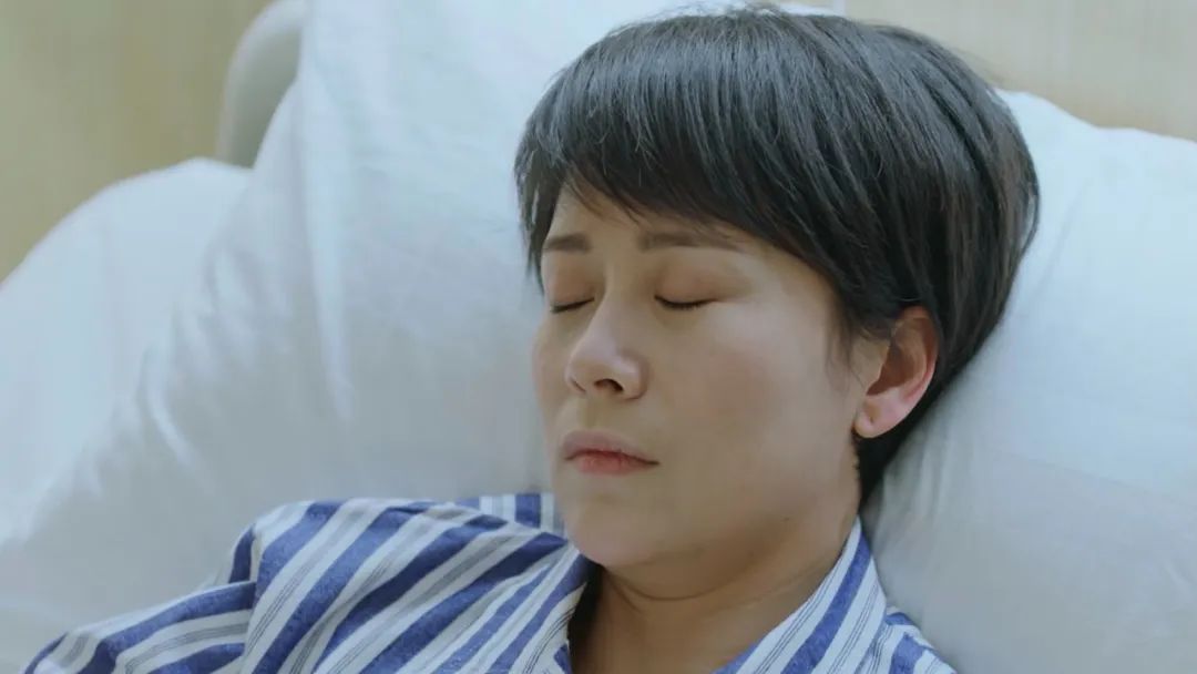 中国男人不睡觉的背后，是别无选择
