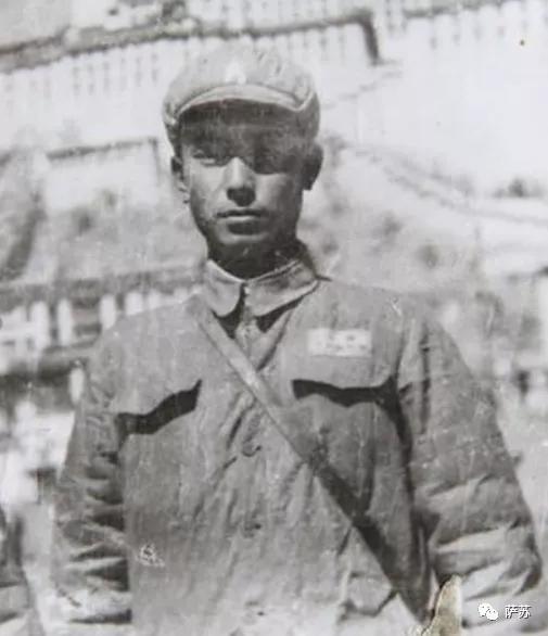 长征时朱德向格达活佛做出一承诺，15年后兑现，