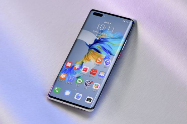 这三部5000块的安卓旗舰，颜值和配置无可挑剔，谁更香？