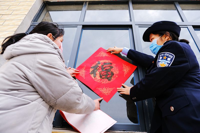 写春联 送祝福（组图）