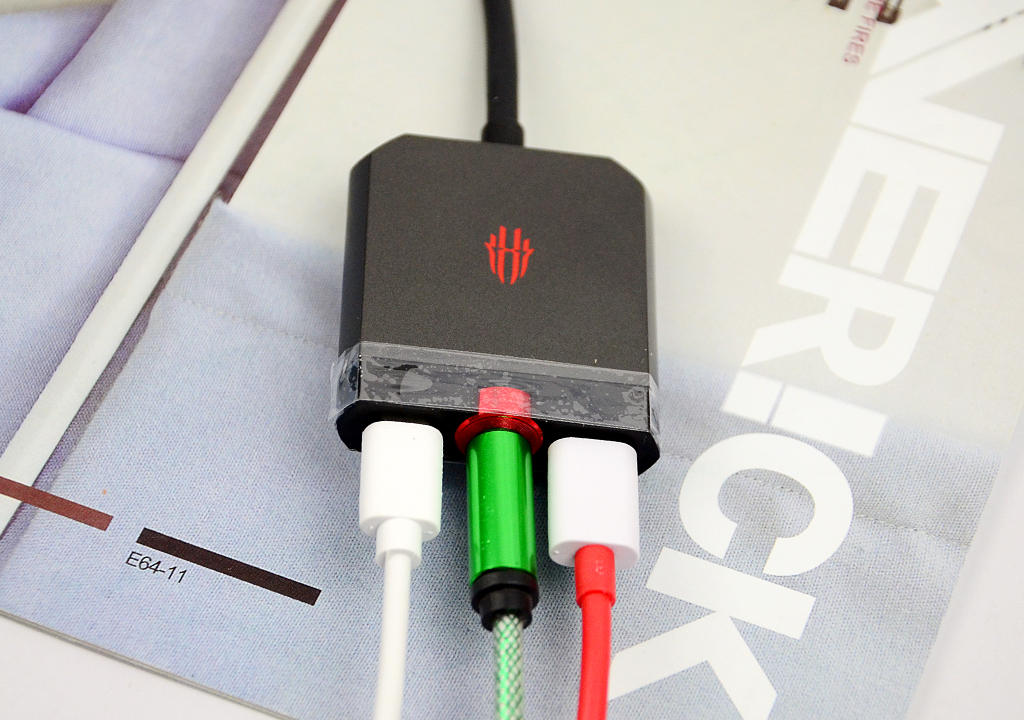 助力吃鸡，听声、续航一步到位！努比亚红魔手游拓展坞体验