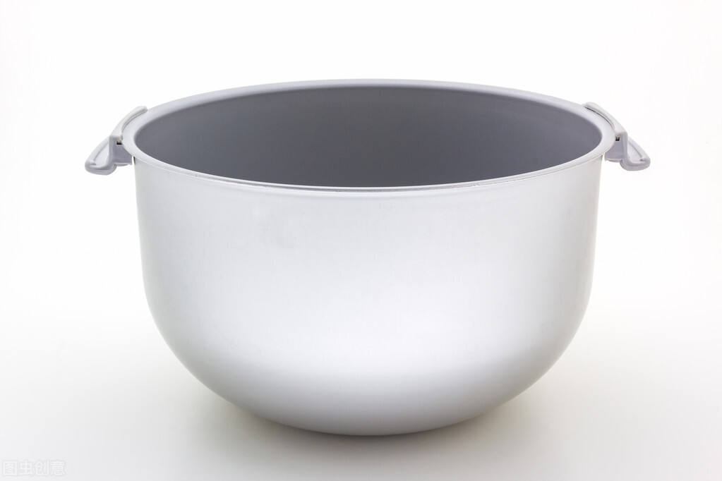 The inner pot of the rice cooker falls off or is scratched, can it