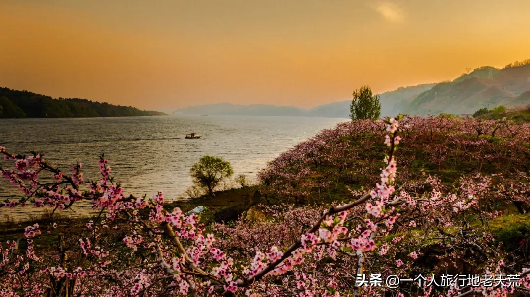 中国最大最美的边境城市，10月将迎来颜值巅峰