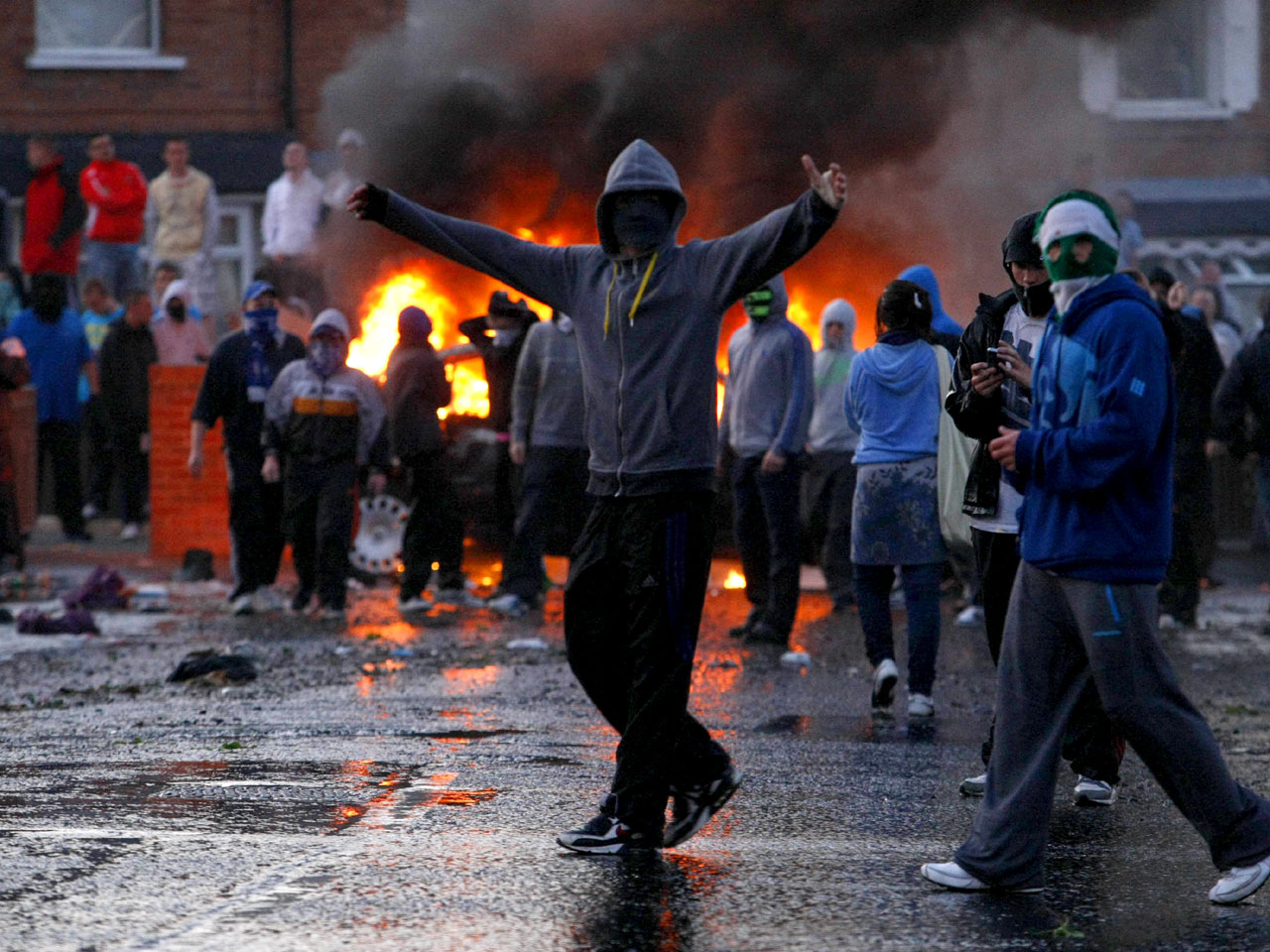 混亂升級！ 蘇格蘭和北愛爾蘭聯手鬧獨立，英媒譴責民眾製造混亂