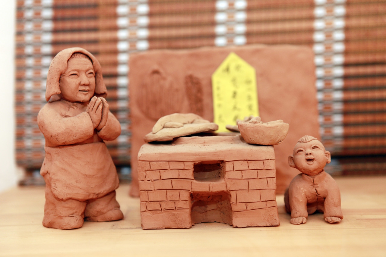 At the beginning of good year 4 greet kitchen god, remember well " 6 exquisite 4 do not do " , arrogant year of travel ox carry, old tradition is not lost