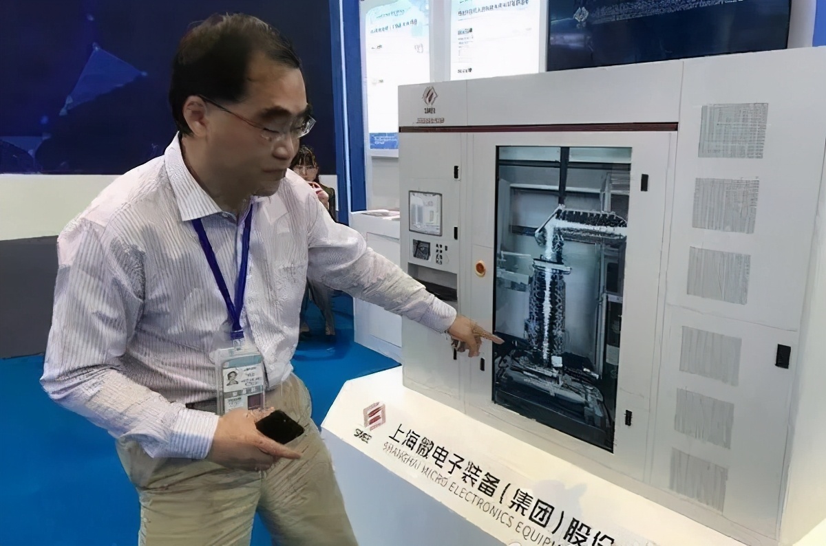 中企刚宣布突破28nm，ASML就急着喊愿意“打折”