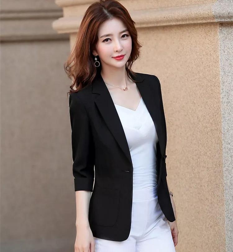Beautiful white collar lady iNEWS