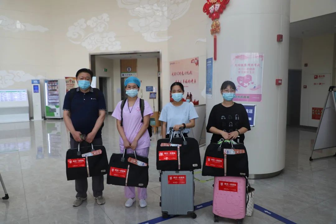 �ٳ������Ͼ�һ��ҽԺ40��ҽ�ƶӱ���������ָ�������