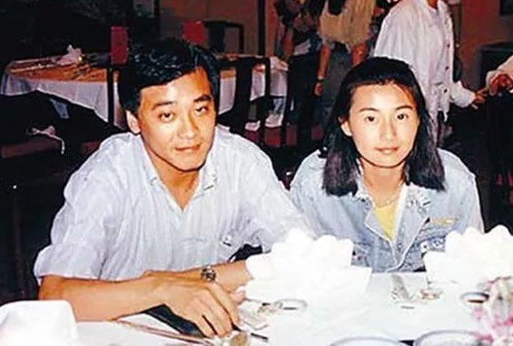 张曼玉3000块陪酒，曼神，为什么过得不如一个“江湖女子”？