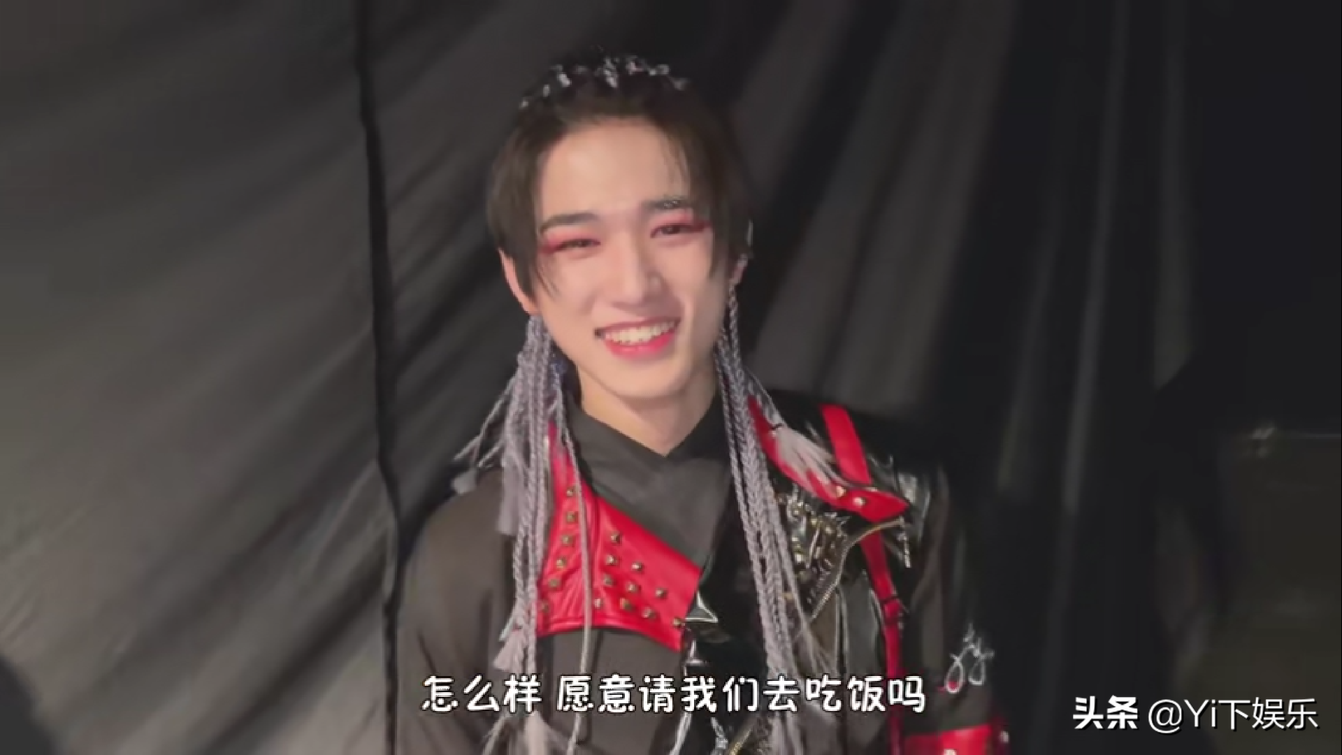 Times youth group hits stage of singing and dancing to come again! Song Yaxuan of 3 people absent becomes eldest brother, liu Yaowen: Entertain guests